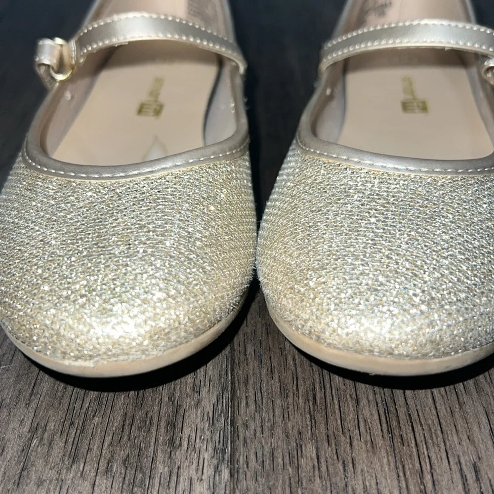Gold glitter like shimmery Mary Jane like flat dress shoes